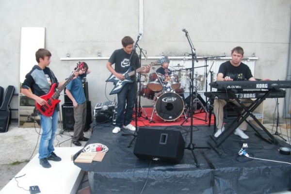 repet-zika-sculptures-anni-vera-038