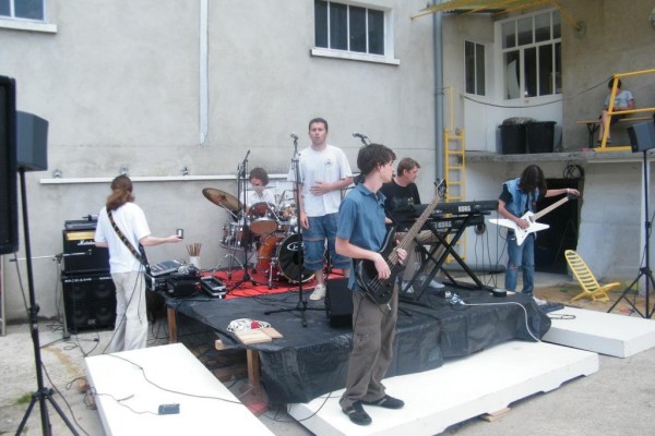 repet-zika-sculptures-anni-vera-042